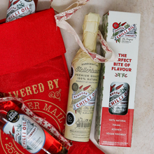 Load image into Gallery viewer, Banhoek Chilli Oil Gift Box